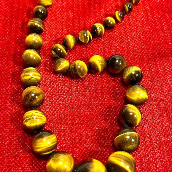 Elegant vintage Tiger’s Eye Necklace, graduated beads, signed by pjs, 14k, 18”. - Picture 2 of 10